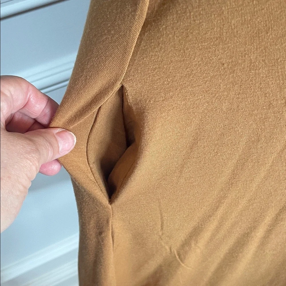 LTX SPORTSWEAR Sleeveless Shift Dress in Warm Camel Size XL
